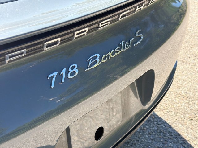 Used 2017 Porsche 718 Boxster S RWD image 11