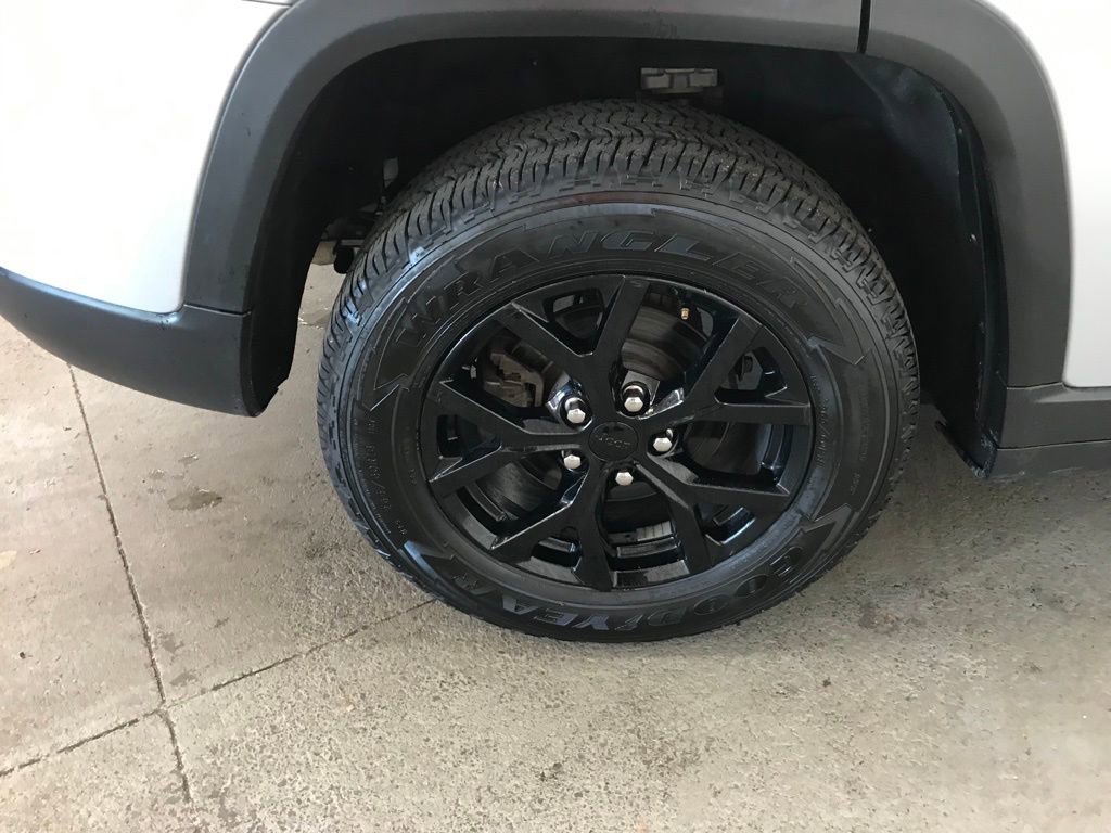 Used 2024 Jeep Grand Cherokee Altitude image 38