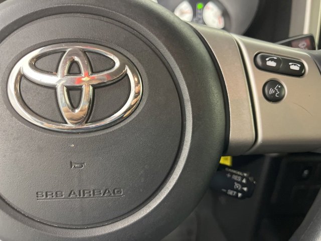 Used 2013 Toyota FJ Cruiser 4WD image 11