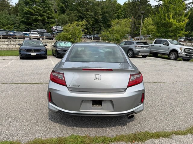 Used 2017 Honda Accord EX image 8