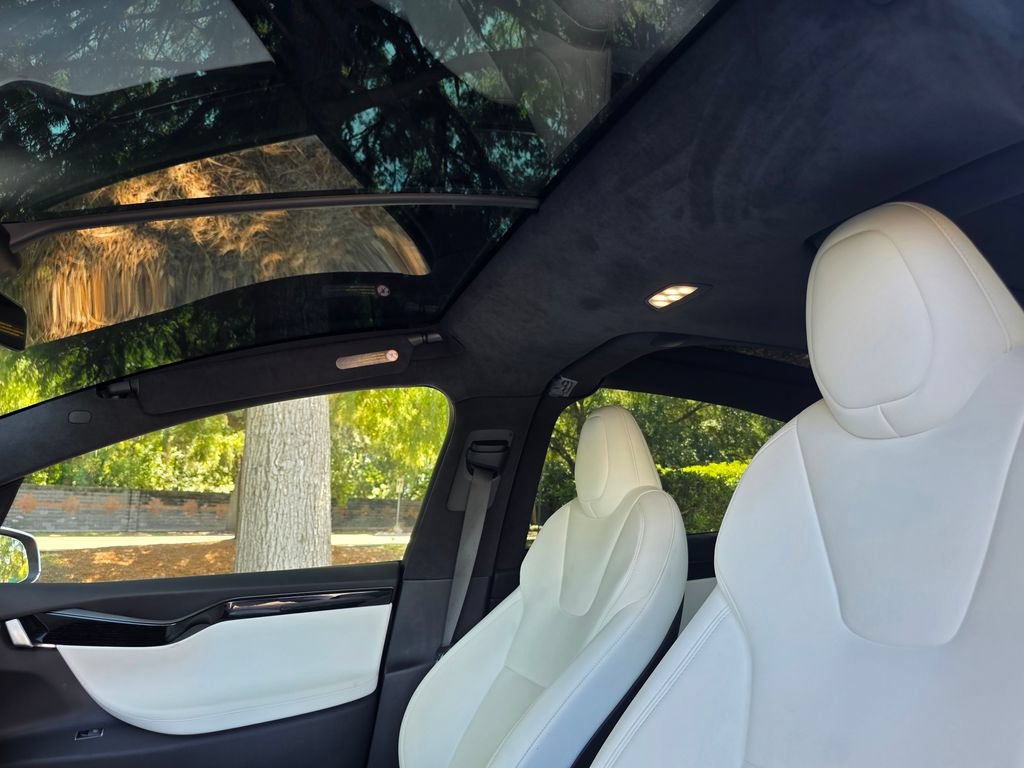 Used 2020 Tesla Model X Long Range AWD/4WD image 14