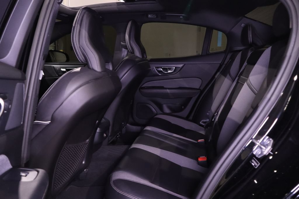 Used 2019 Volvo S60 T6 R-Design AWD/4WD image 31
