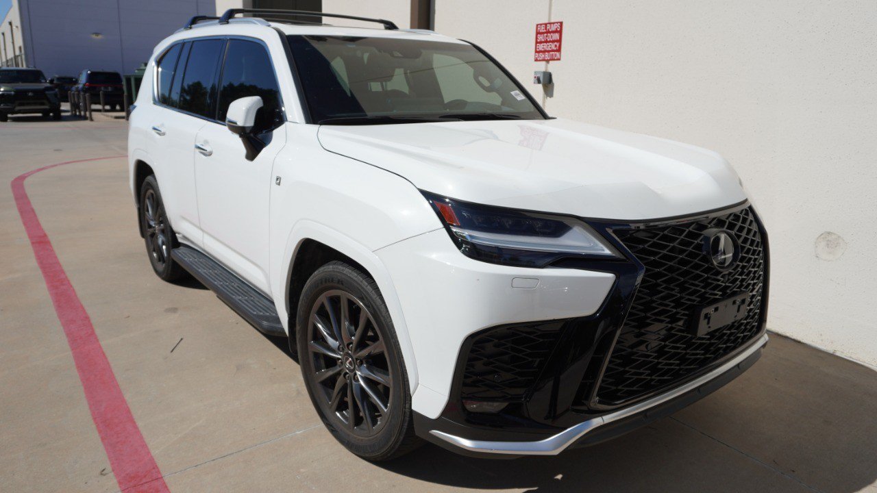 Certified 2024 Lexus LX 600 F Sport AWD/4WD image 3