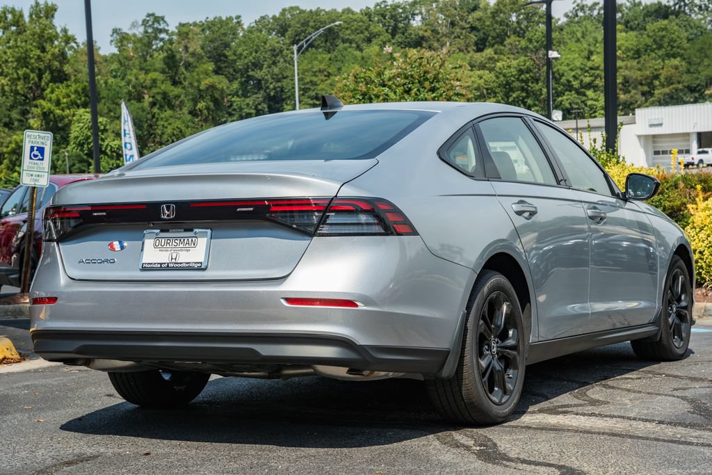 Certified 2025 Honda Accord SE image 4