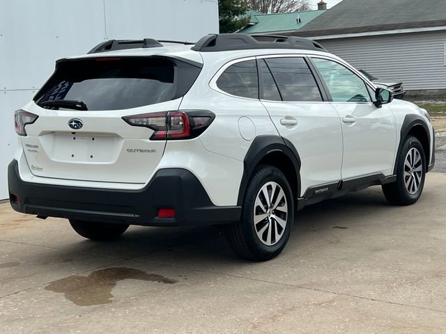 Used 2024 Subaru Outback Premium image 41