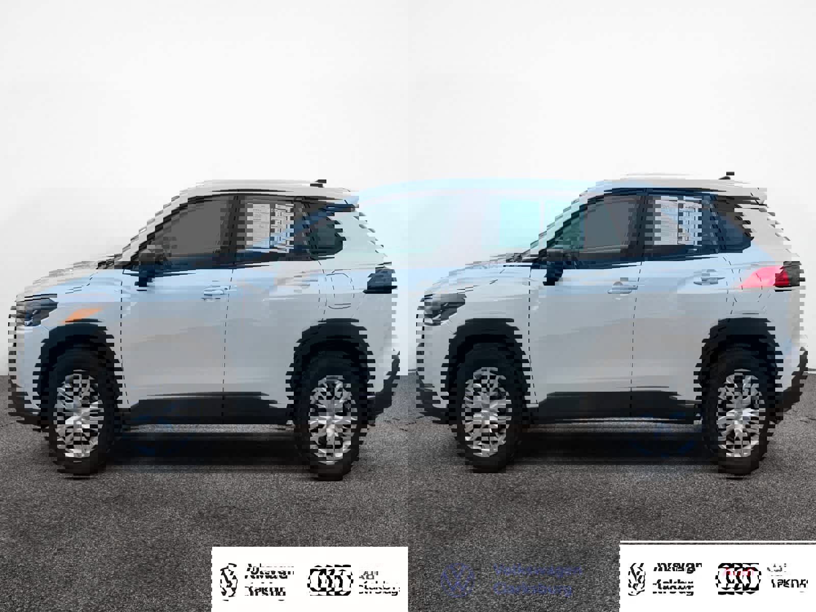 Used 2025 Toyota Corolla Cross L image 2