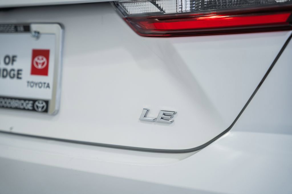 Used 2025 Toyota Camry LE image 7