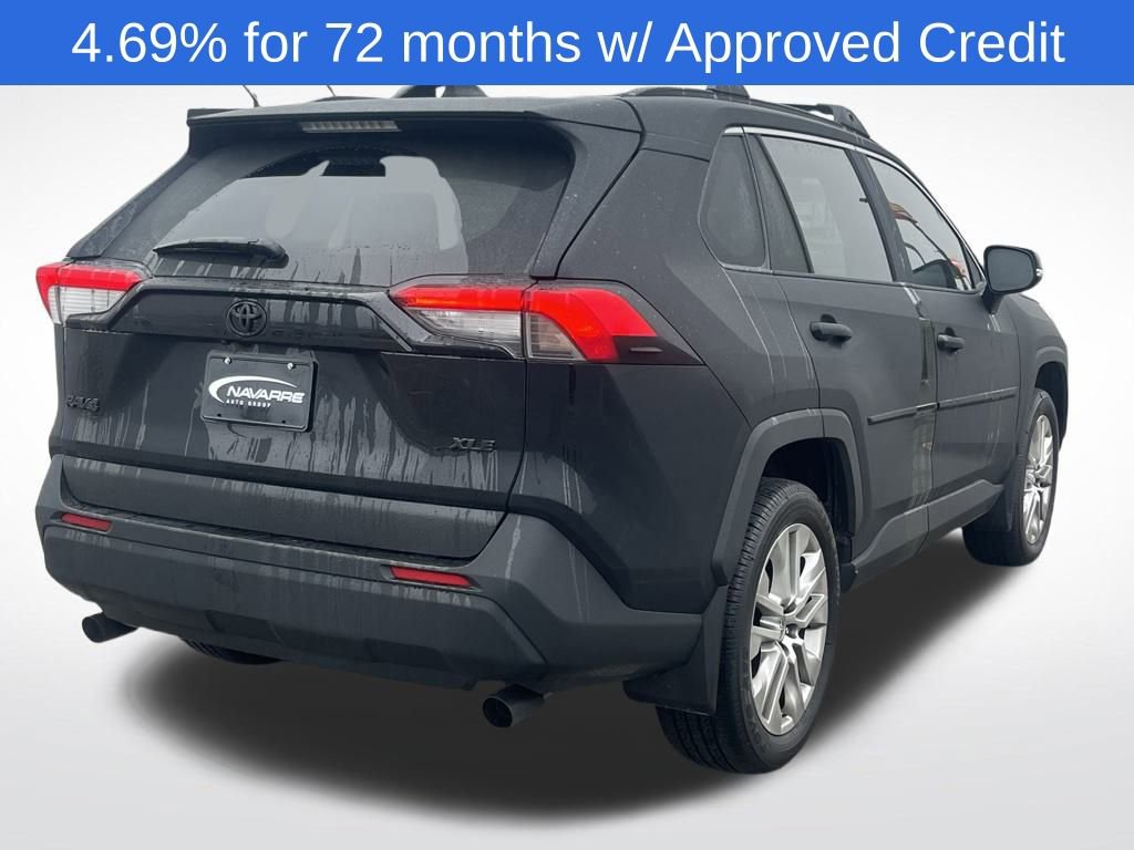 Used 2025 Toyota RAV4 XLE Premium image 10
