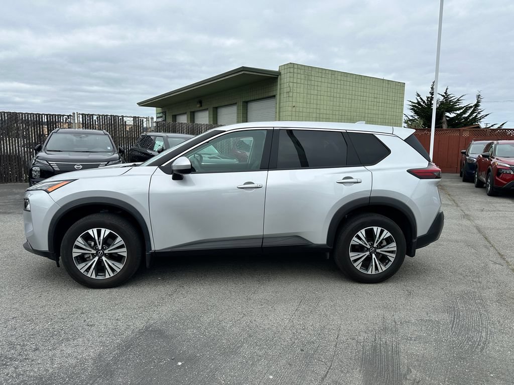 Used 2023 Nissan Rogue SV AWD/4WD image 4