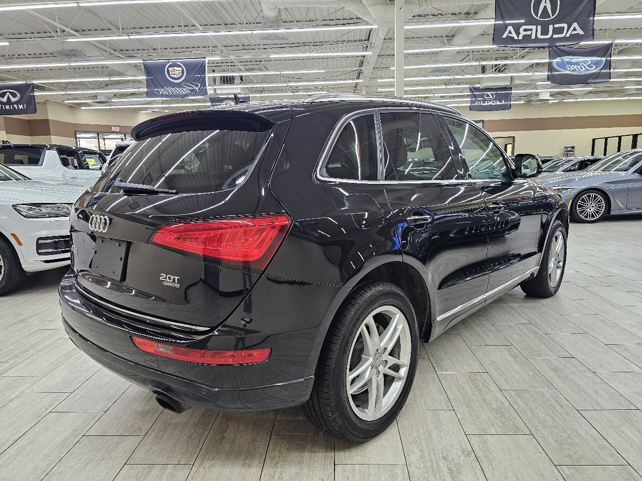 Used 2017 Audi Q5 2.0T Premium Plus w/ Technology Package image 7