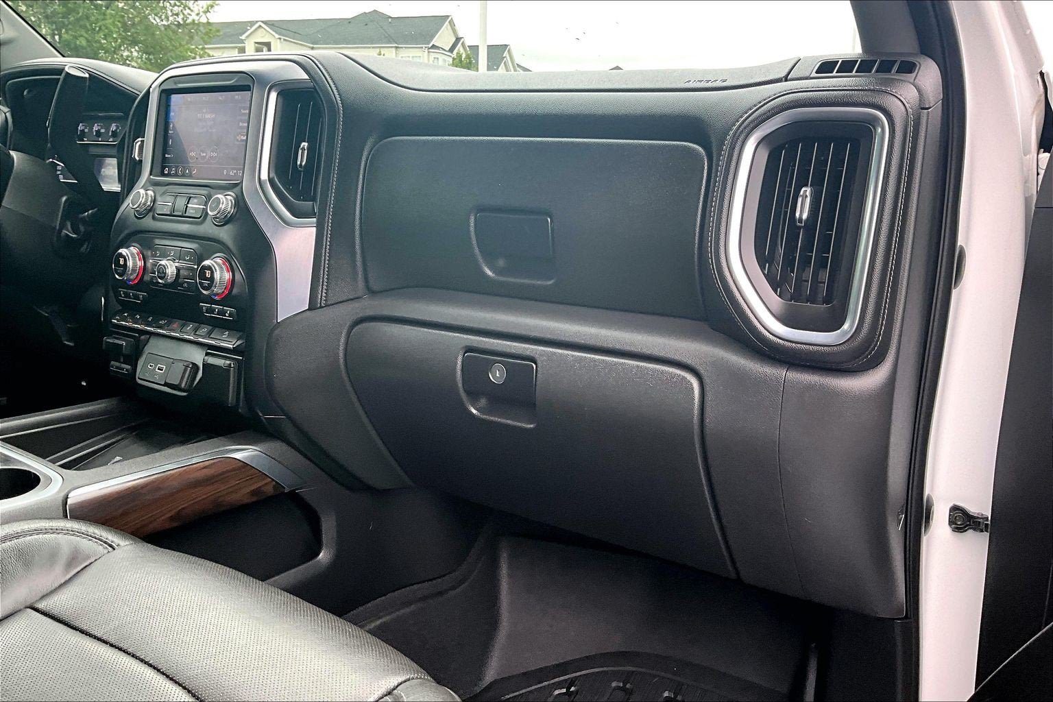 Used 2019 GMC Sierra 1500 SLT w/ SLT Premium Plus Package AWD/4WD image 14