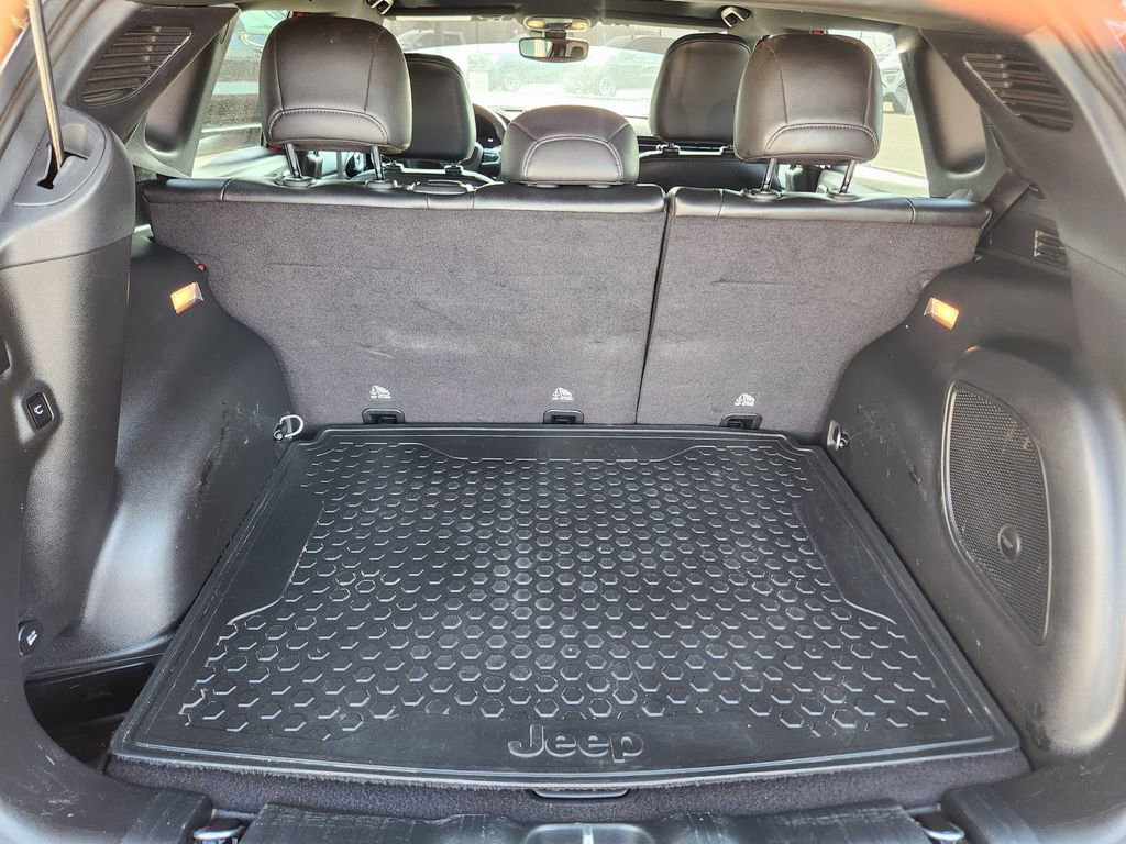 Used 2024 Jeep Compass Limited image 24