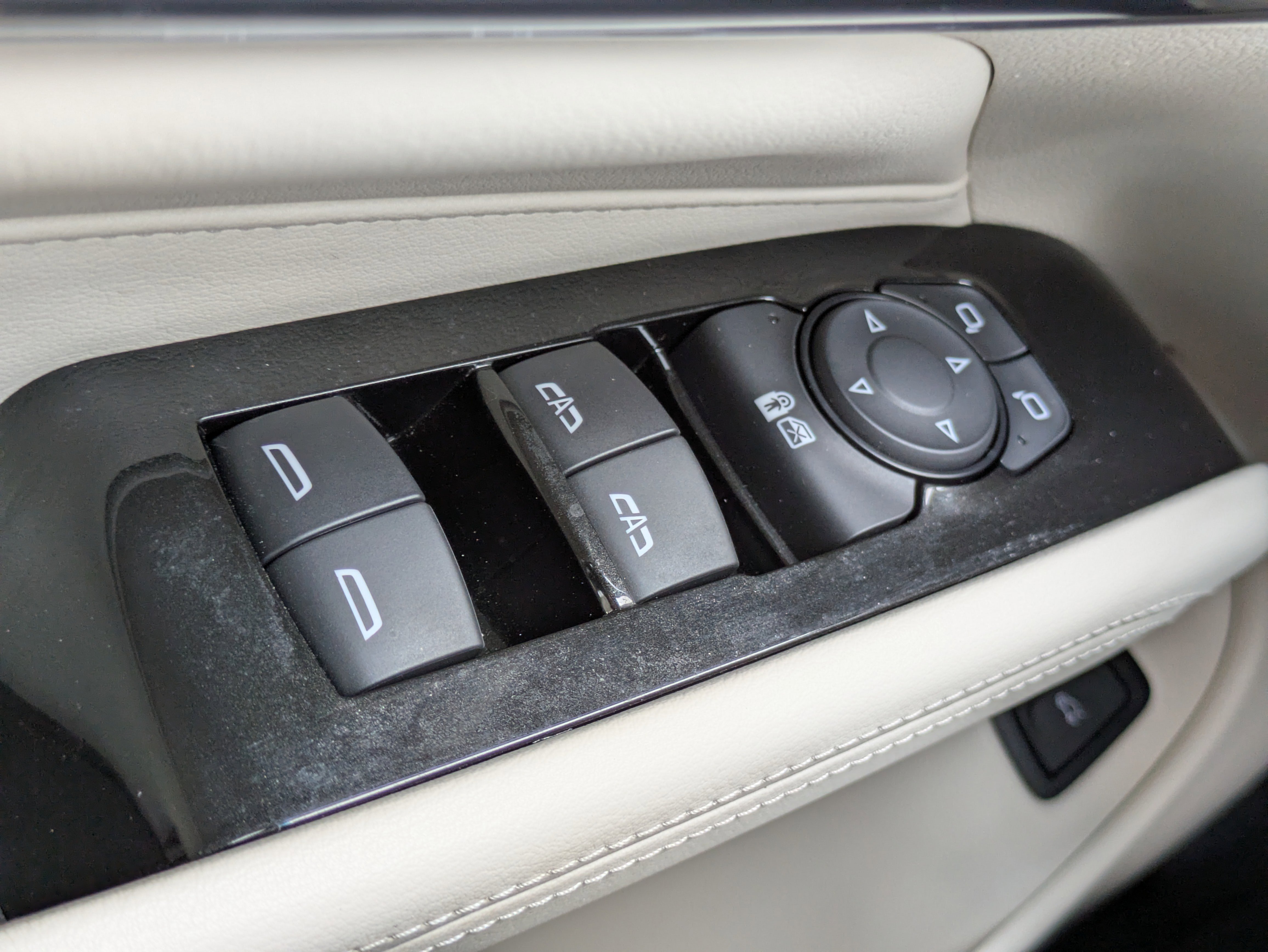 Used 2021 Cadillac CT4 Luxury w/ Sun And Sound Package image 13