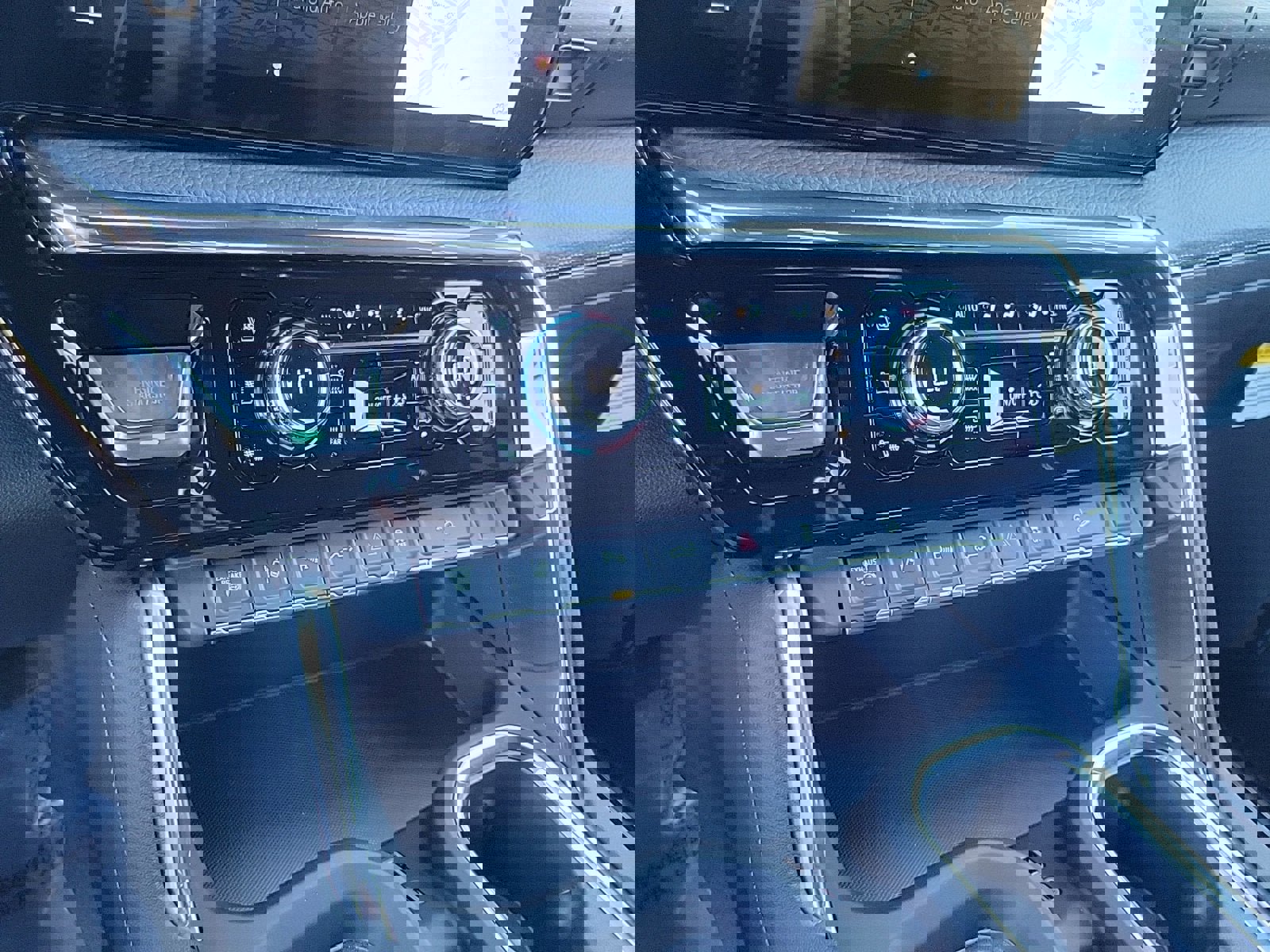 New 2026 GMC Sierra 2500 Denali w/ Denali Reserve Package image 19