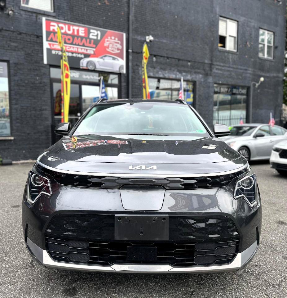Used 2023 Kia Niro Wind FWD image 2