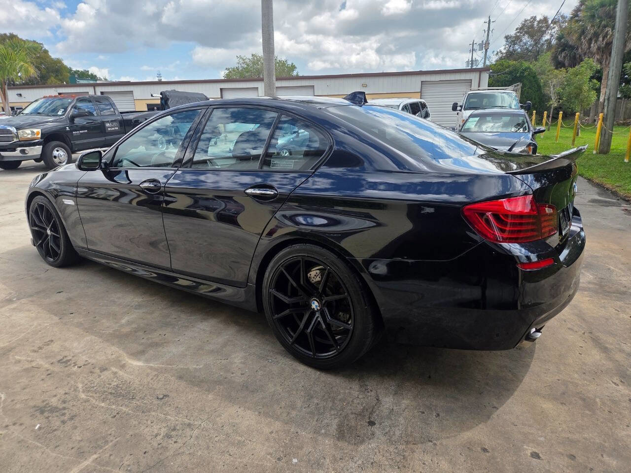 Used 2015 BMW 550i Sedan image 4