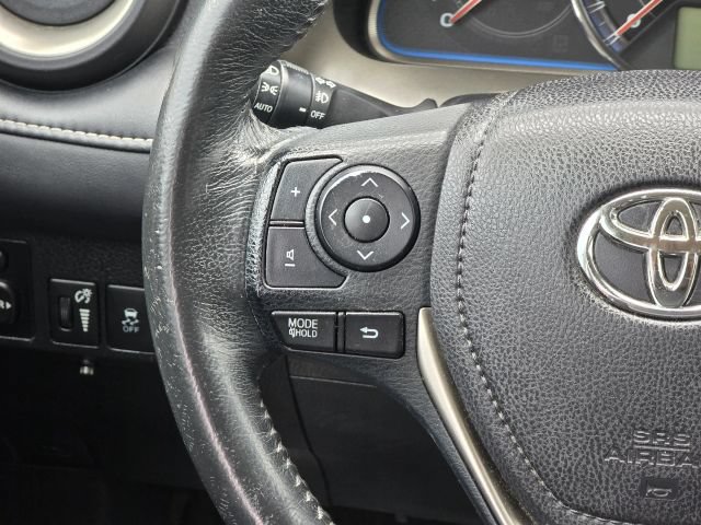 Used 2014 Toyota RAV4 Limited w/ Technology Package AWD/4WD image 22
