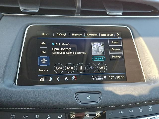 Certified 2023 Cadillac XT4 Luxury w/ Cold Weather Package image 21