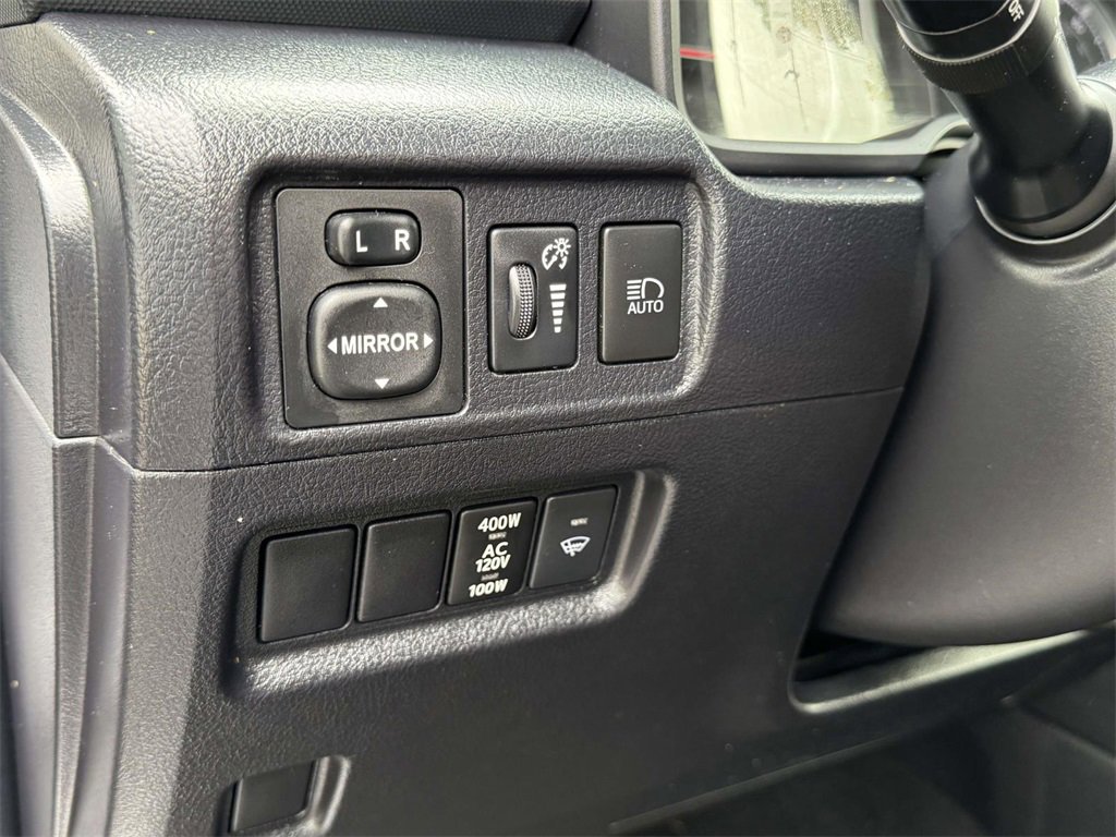 Used 2024 Toyota 4Runner TRD Off-Road image 9