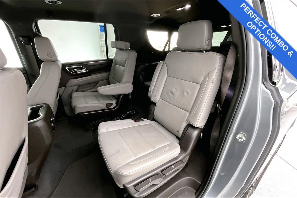 Used 2024 Chevrolet Suburban Z71 w/ Luxury Package image 35