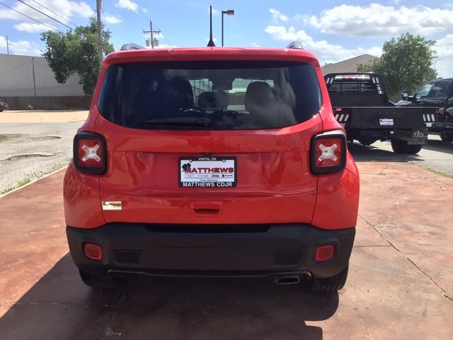 Used 2021 Jeep Renegade Latitude image 4