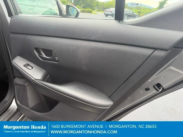 Used 2024 Nissan Sentra SV FWD image 28
