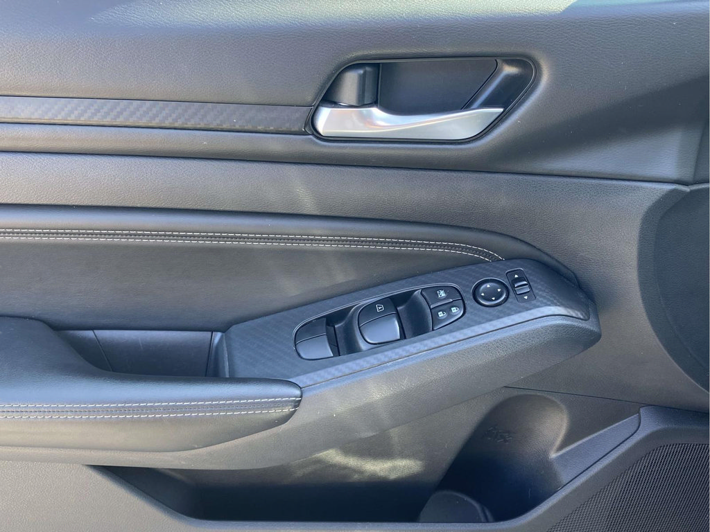 Used 2019 Nissan Altima 2.5 S FWD image 14