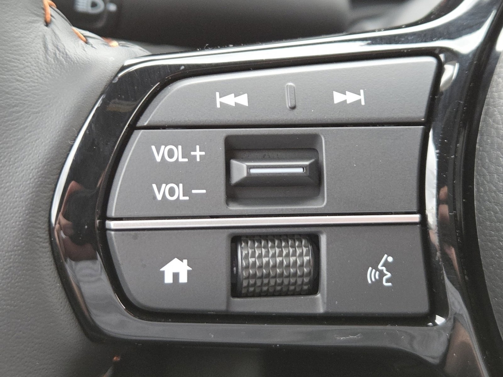 Used 2026 Honda HR-V Sport image 34