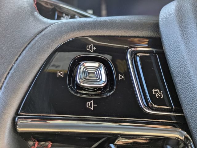 Certified 2025 Lincoln Corsair Reserve FWD image 25