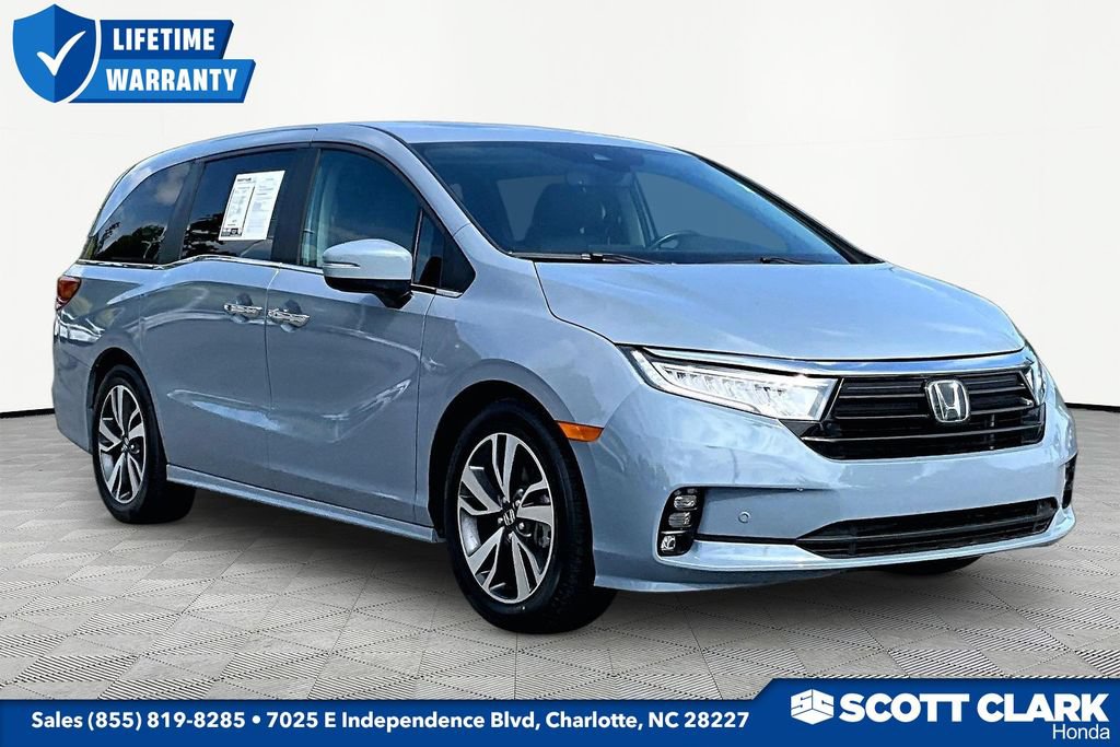 Used 2023 Honda Odyssey Touring image 1