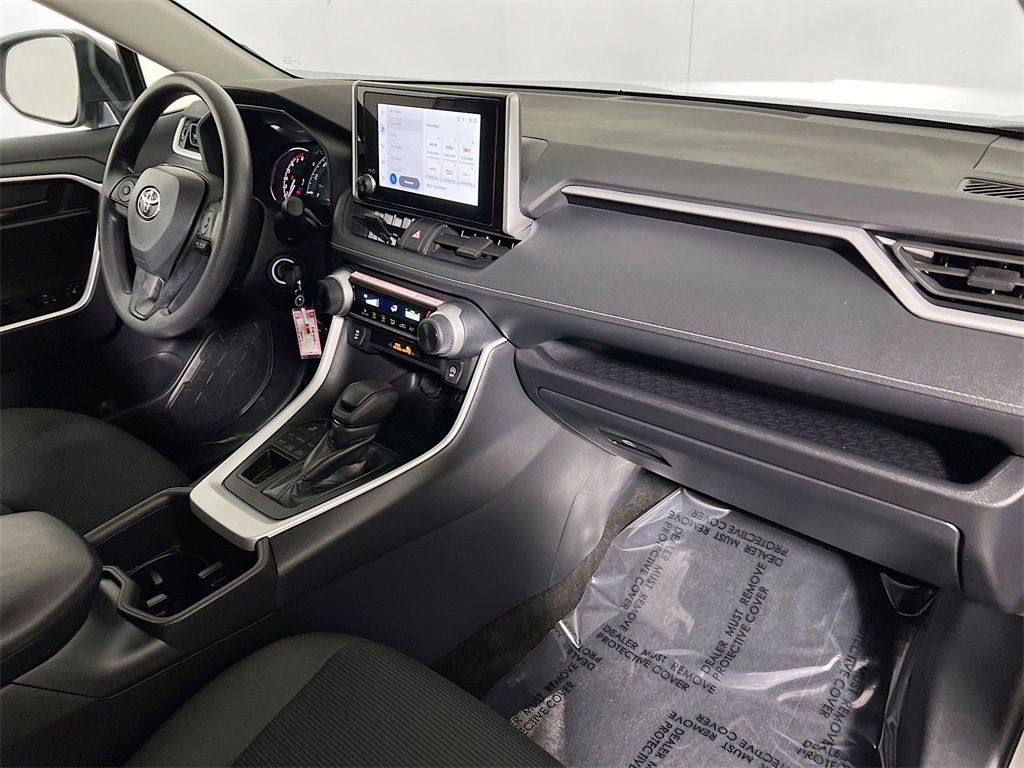 Certified 2025 Toyota RAV4 LE image 26