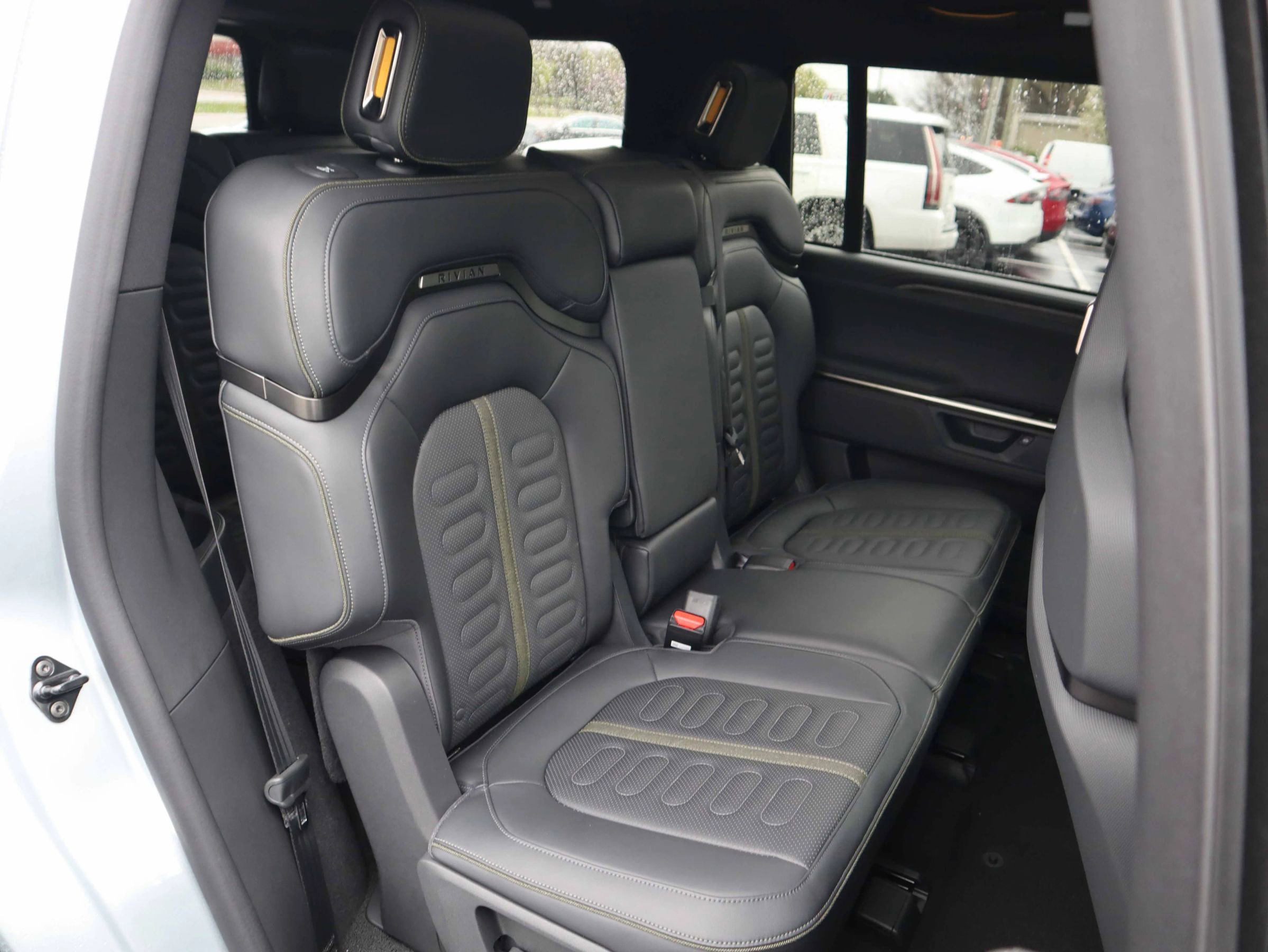 Used 2026 Rivian R1S Adventure image 6