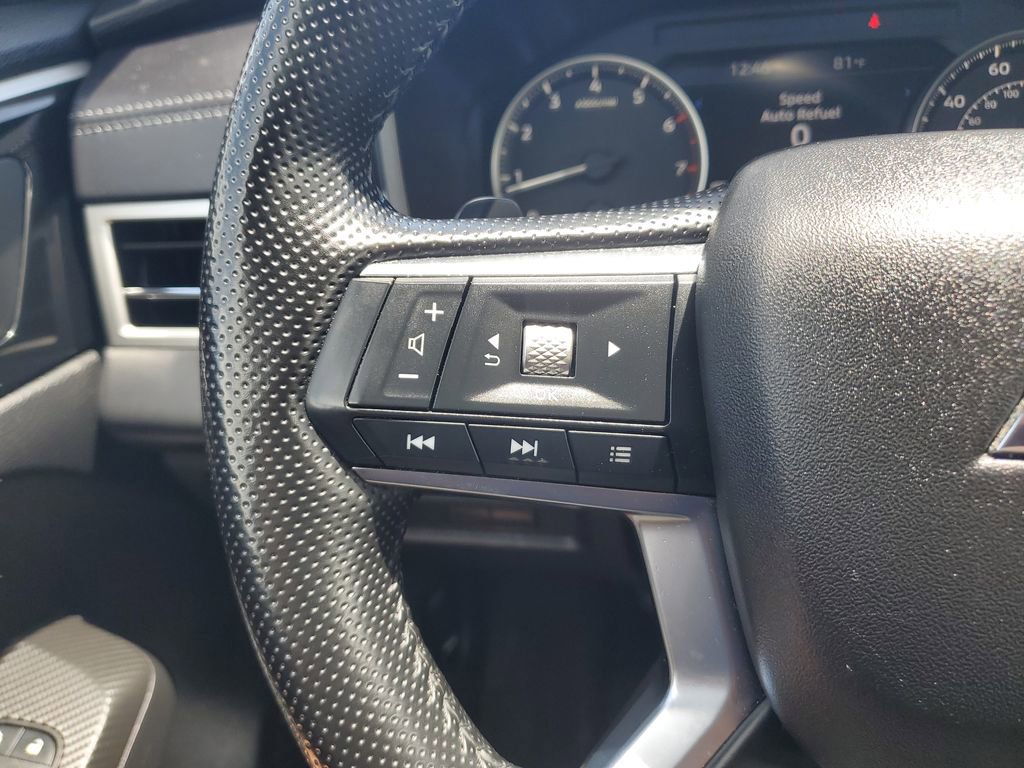 Used 2024 Mitsubishi Outlander SE image 28