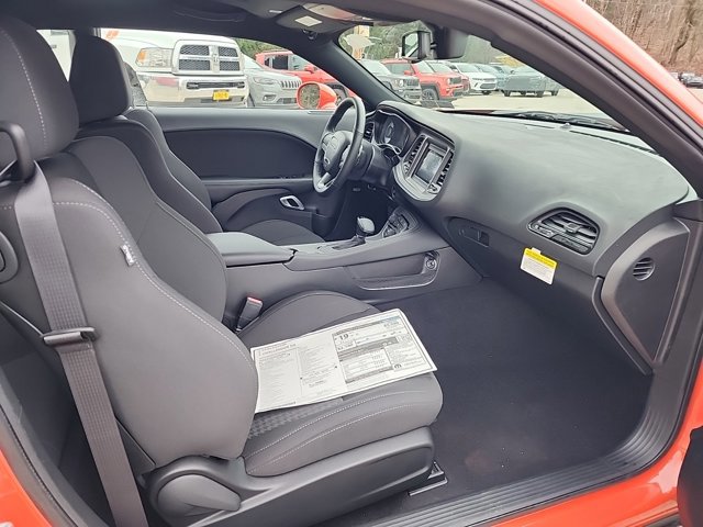 Used 2023 Dodge Challenger R/T w/ T/A Package image 25