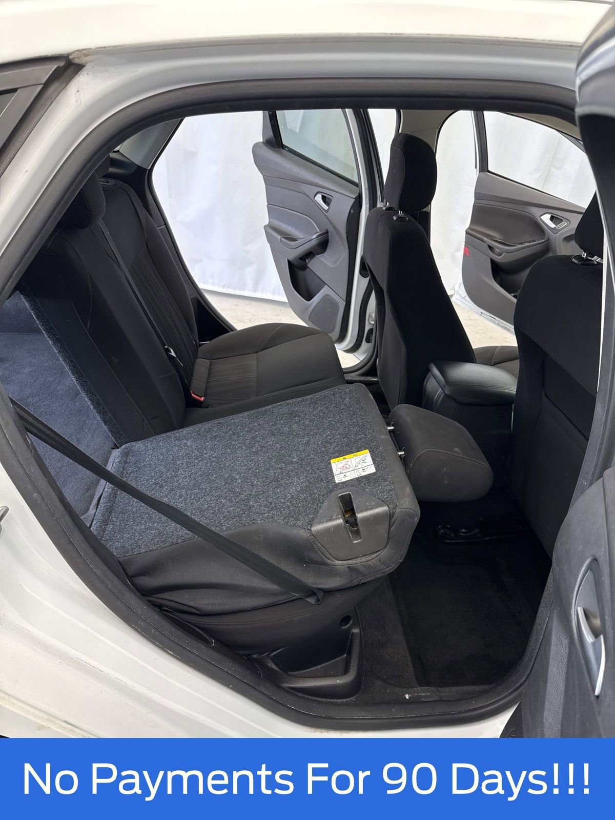 Certified 2018 Ford Focus SE image 33