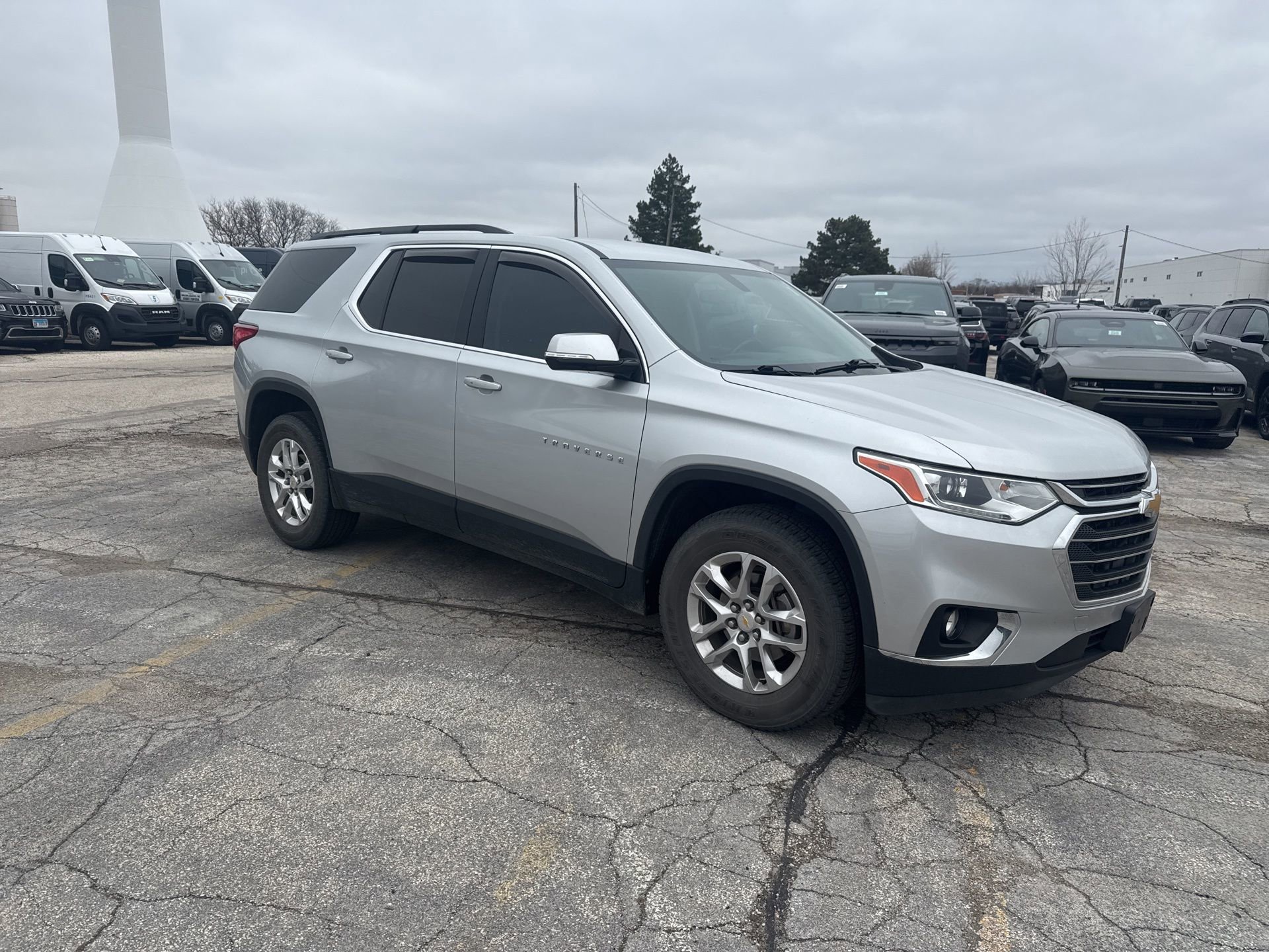 Used 2019 Chevrolet Traverse LT image 4