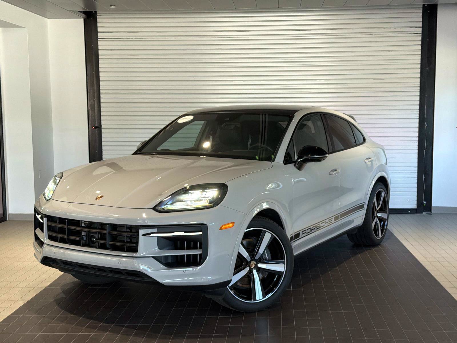 Used 2025 Porsche Cayenne Coupe AWD/4WD image 1