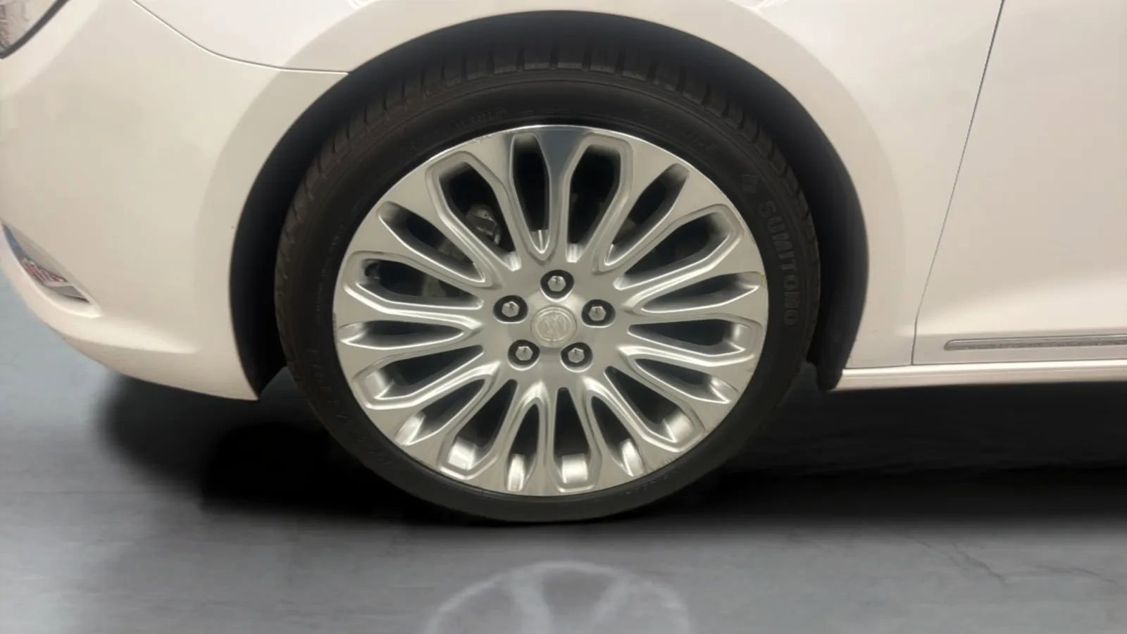 Used 2015 Buick LaCrosse Premium w/ Driver Confidence Package #1 FWD image 26