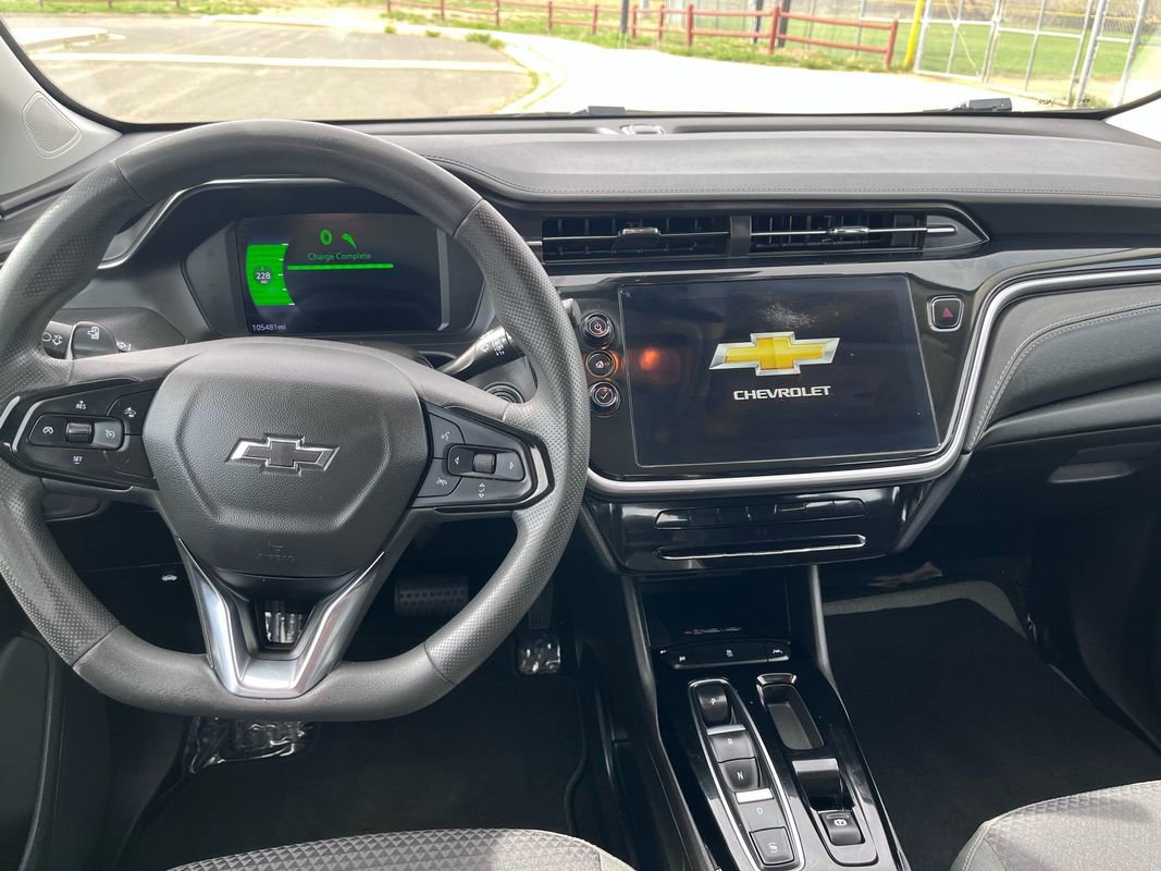 Used 2023 Chevrolet Bolt EUV LT image 14