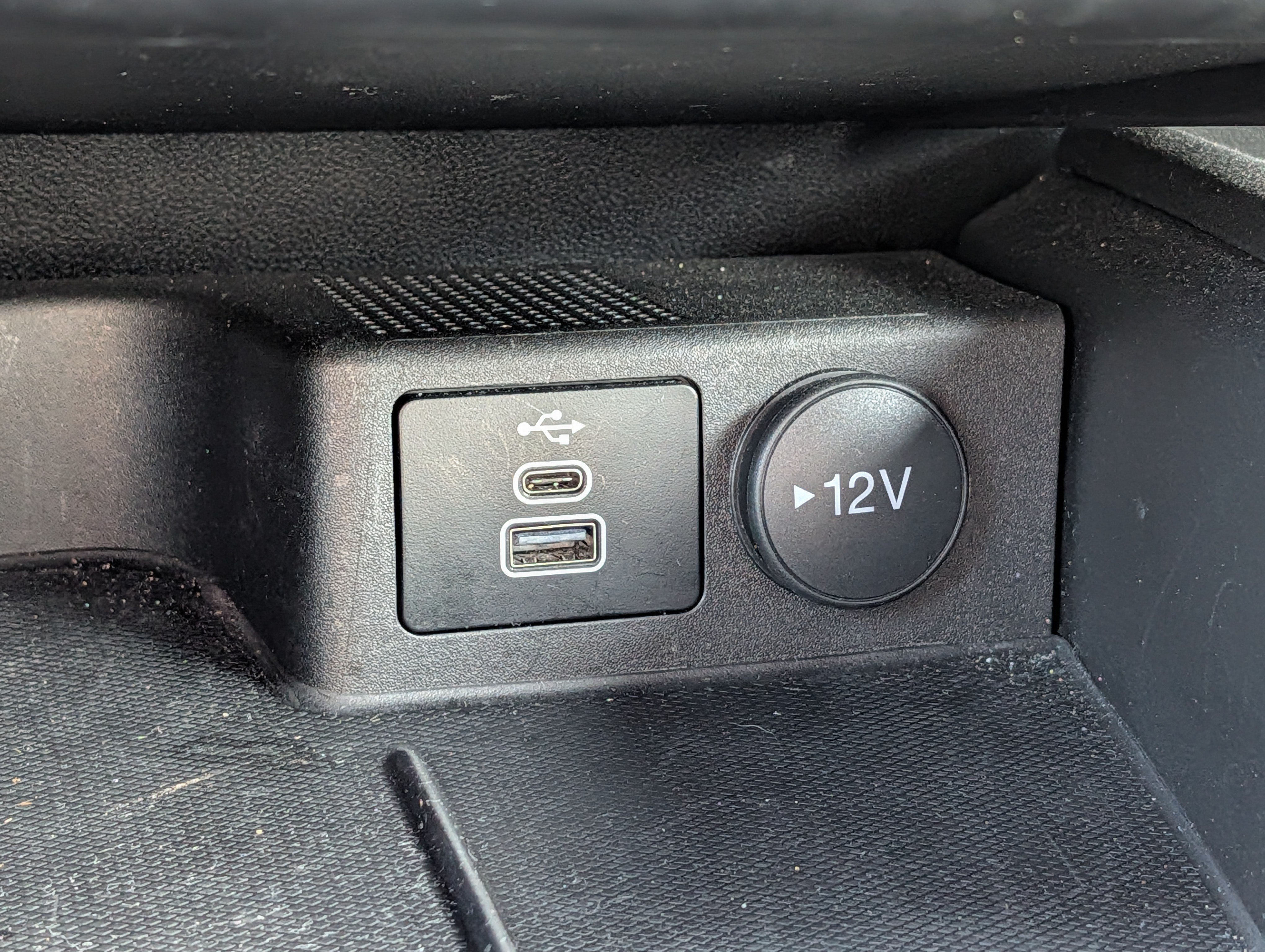 Used 2025 Ford Escape ST-Line AWD/4WD image 29