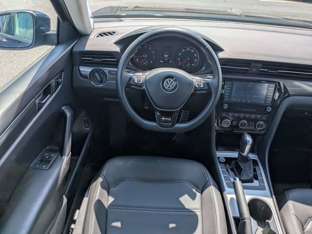 Used 2020 Volkswagen Passat 2.0T R-Line FWD image 17