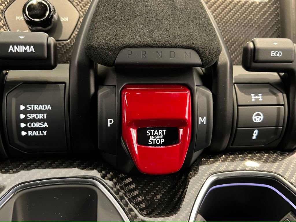 Used 2024 Lamborghini Urus Performante image 32