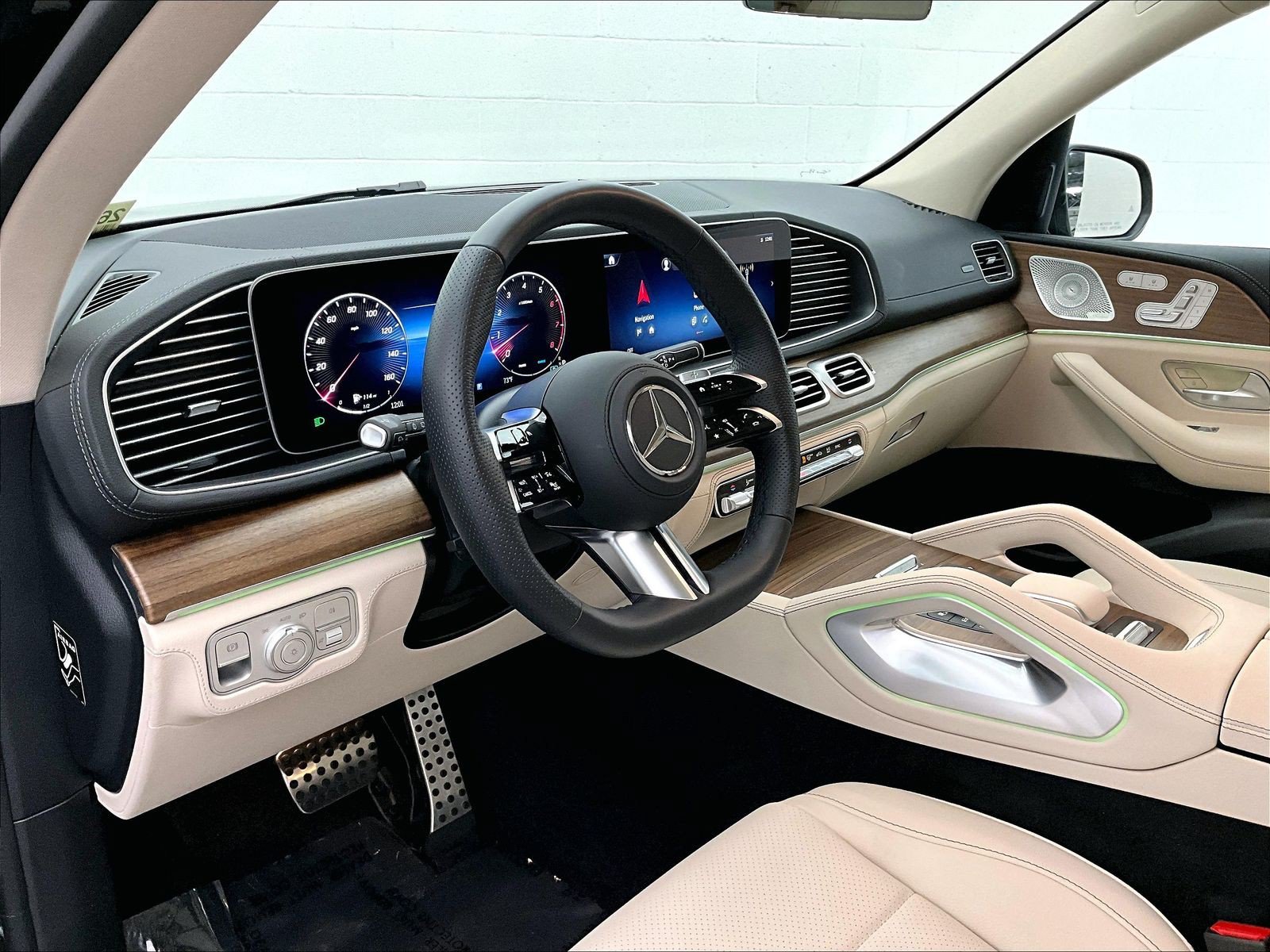 Used 2026 Mercedes-Benz GLS 450 4MATIC image 19
