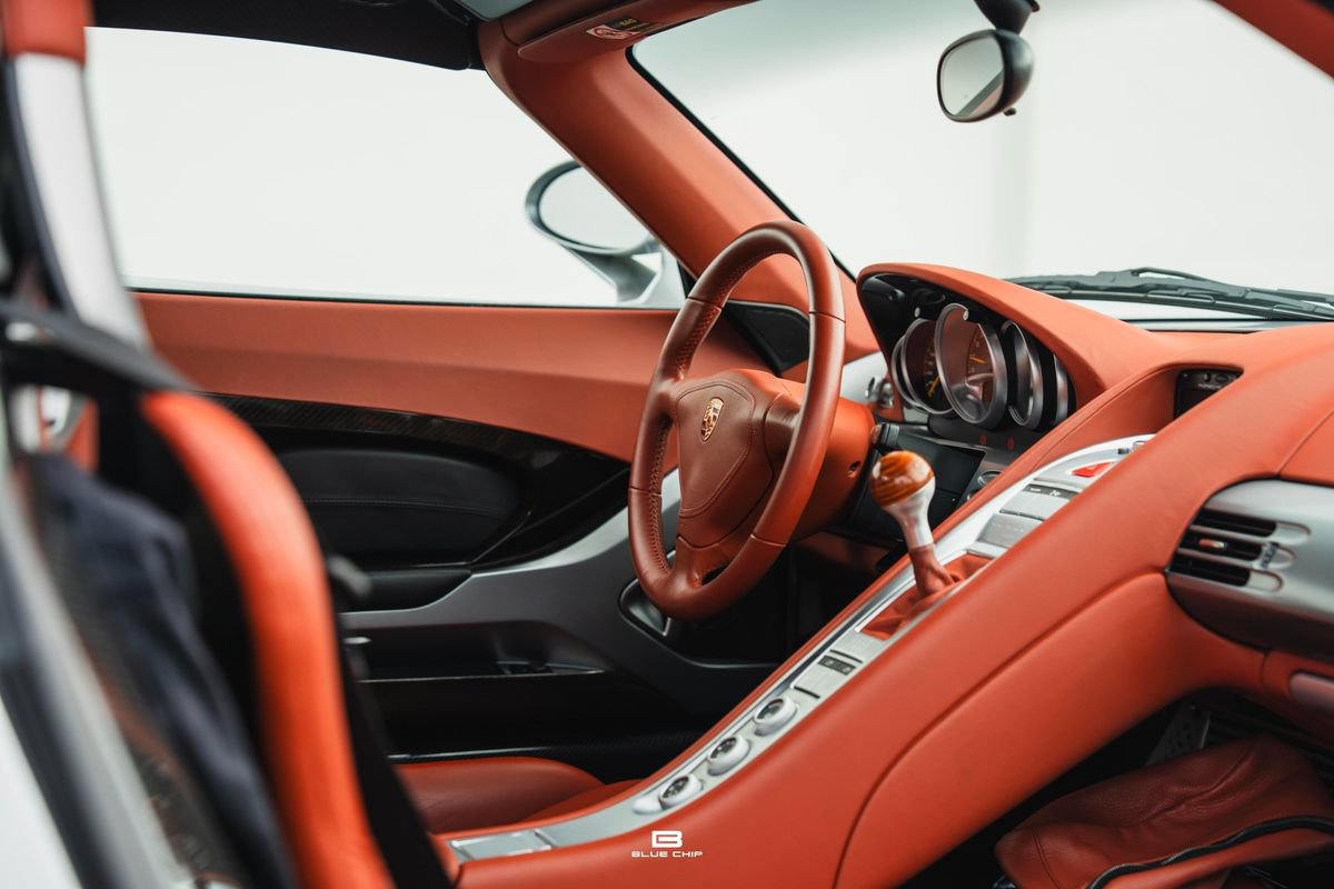 Used 2004 Porsche Carrera GT RWD image 38