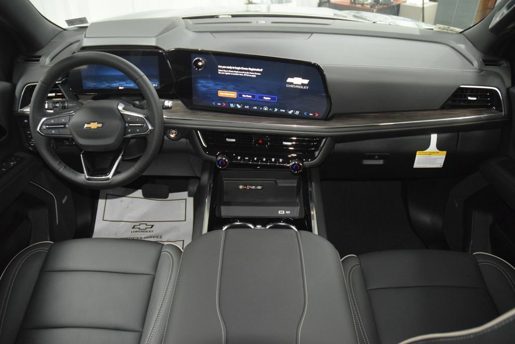 New 2026 Chevrolet Suburban Premier AWD/4WD image 32