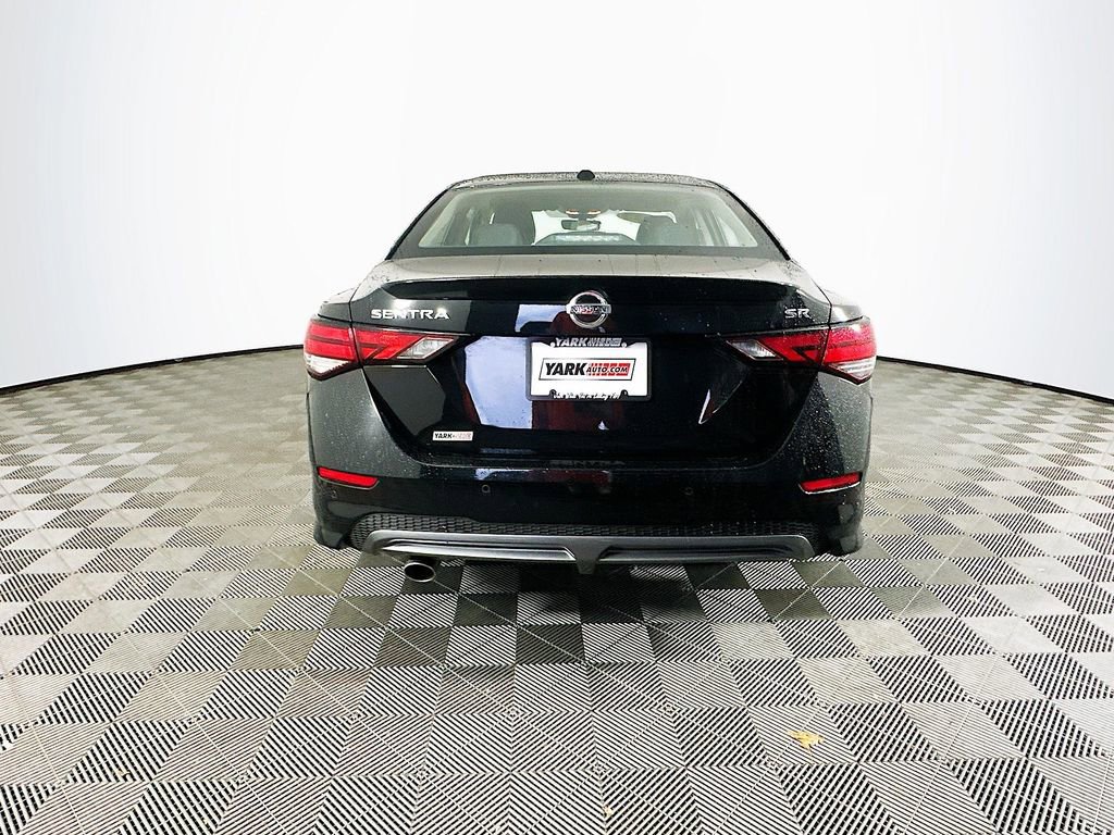 Used 2023 Nissan Sentra SR w/ SR Premium Package image 9