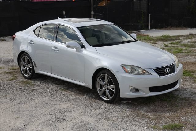 Used 2010 Lexus IS 250 w/ Preferred Accessory Package RWD image 18