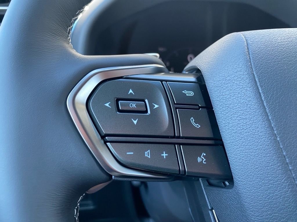 New 2025 Lexus LX 700h Overtrail image 12