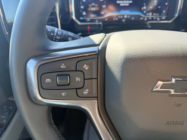 Used 2025 Chevrolet Silverado 2500 ZR2 w/ Technology Package image 26