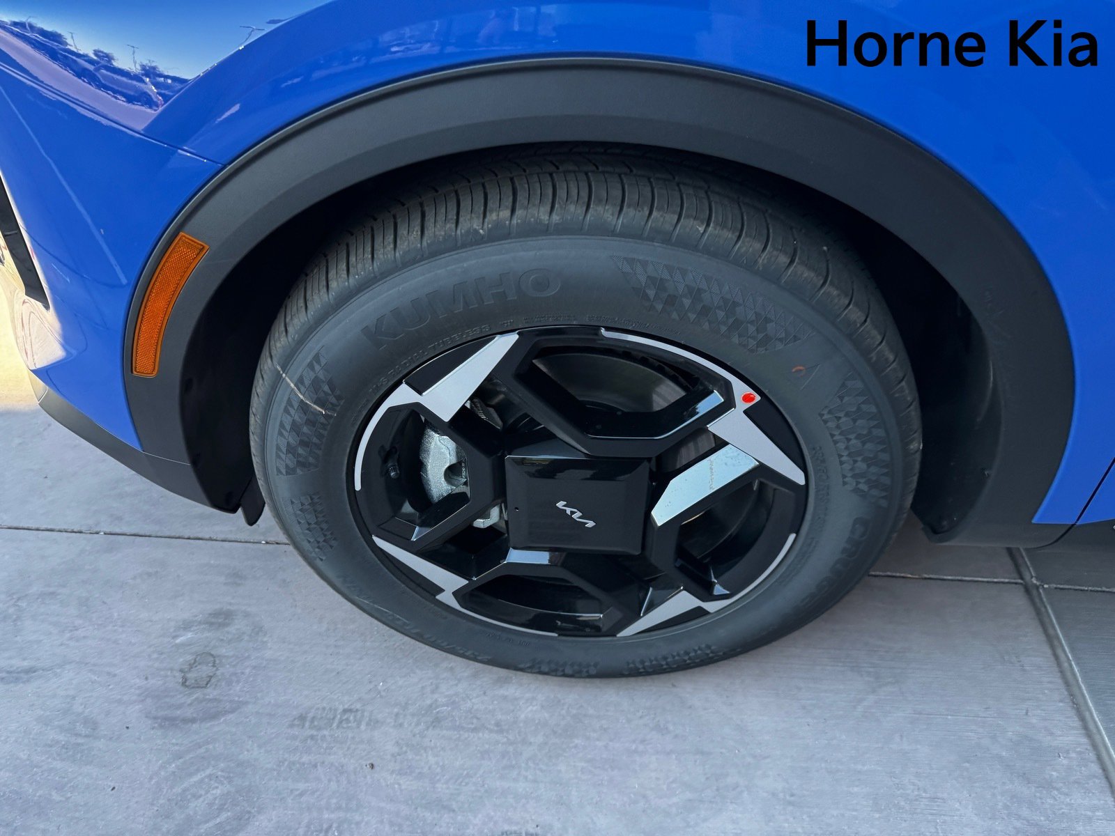 New 2026 Kia Sportage EX image 8